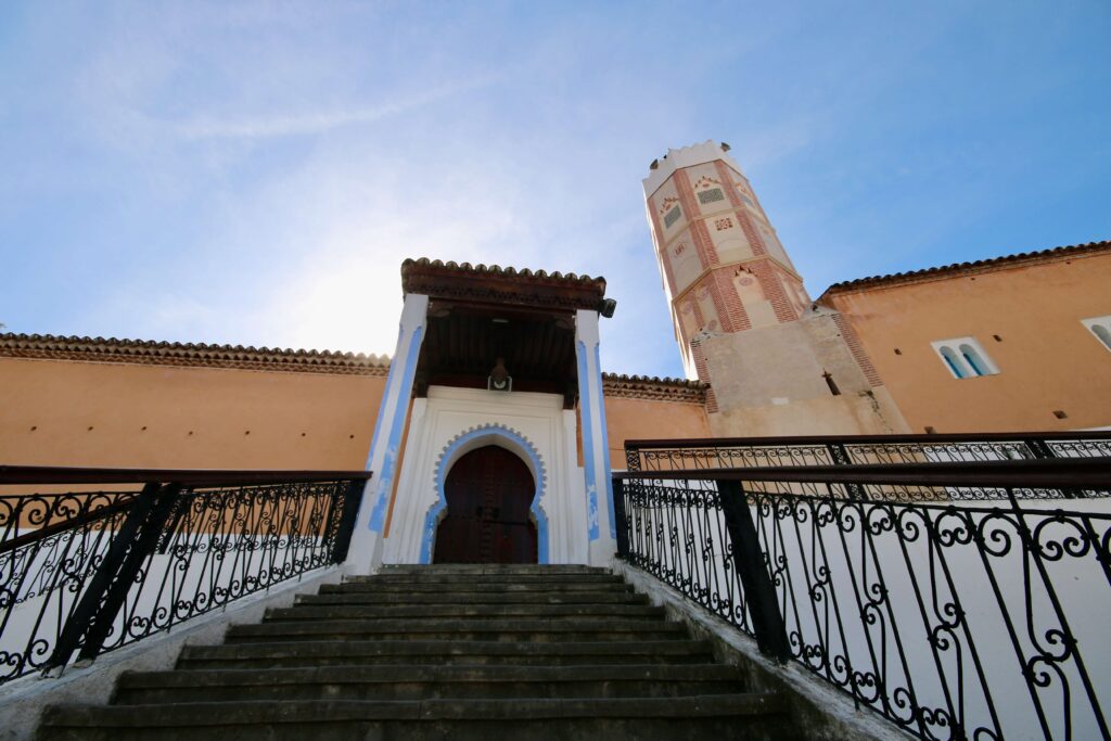 Top tours in Chefchaouen - Steps lead up to the Grand Mosque of Chefchaouen and its octagonal minaret