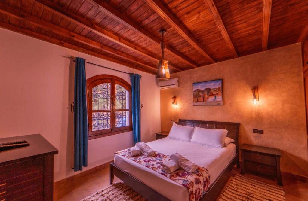 One of the traditionally decorated rooms at Villa Rita Chaouen, a highly rated hotel in Chefchaouen